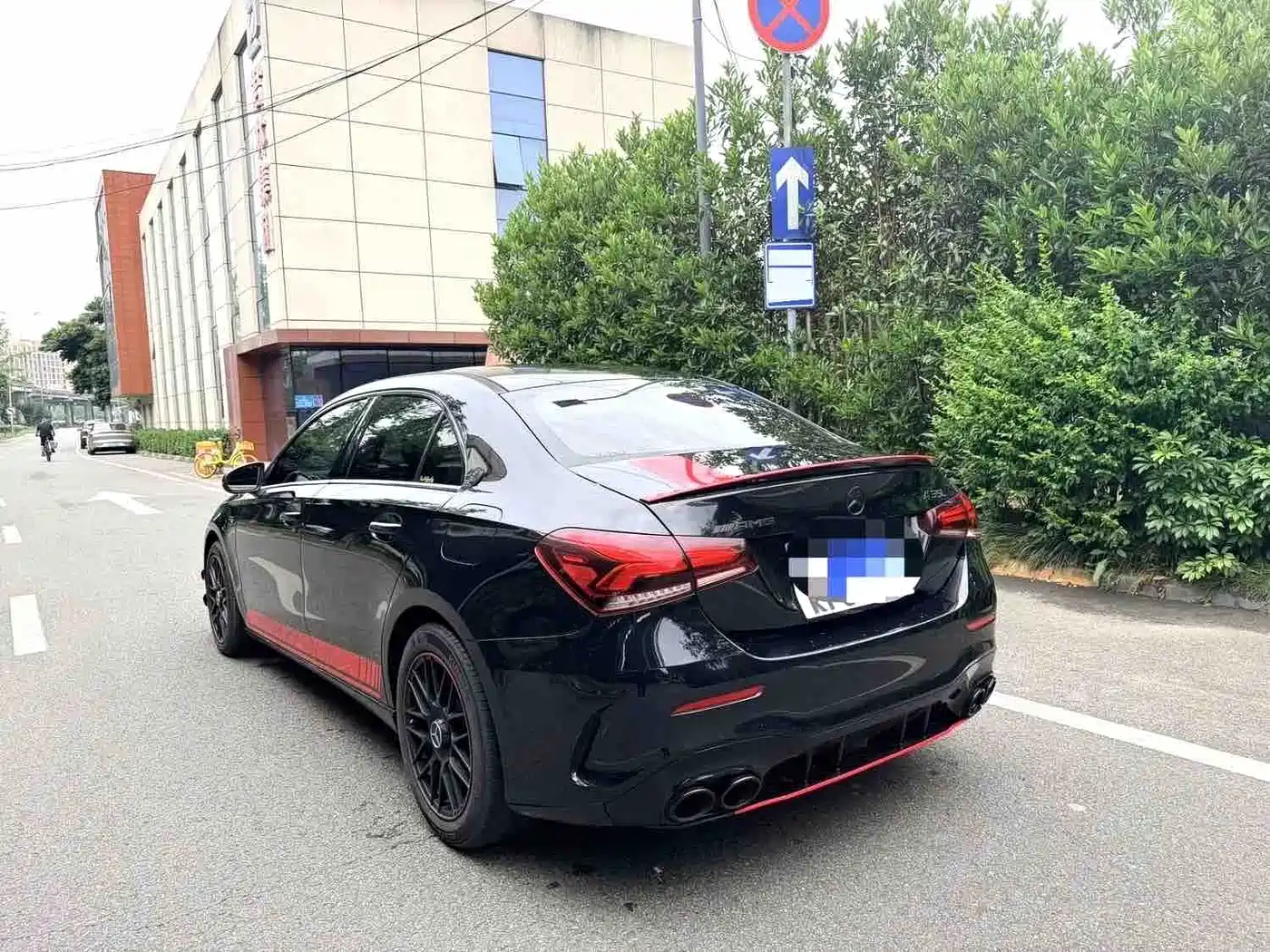 Mercedes-Benz A-Class 2019 A 200 L Sport Sedan фото 4