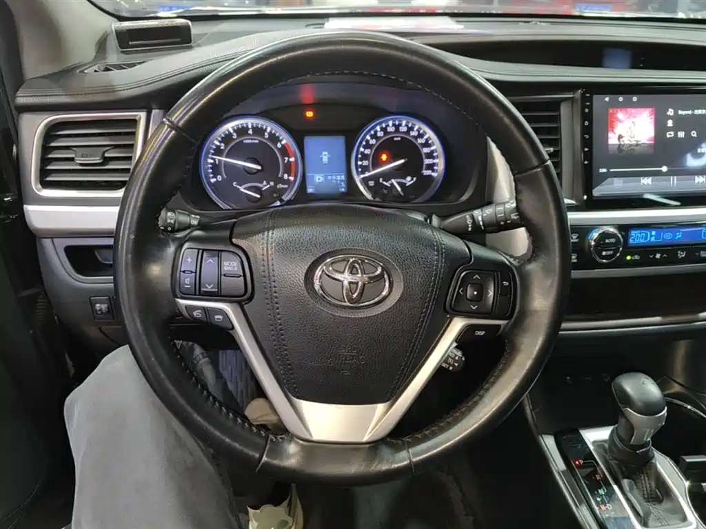 Toyota Highlander 2015 2.0T AWD Luxury Edition 7-seater фото 11