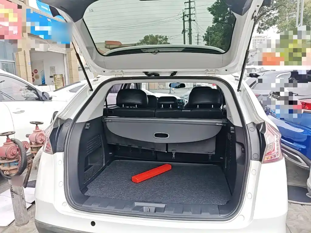 Luxgen U6 SUV 2015 2015 1.8T Charm Upgrade