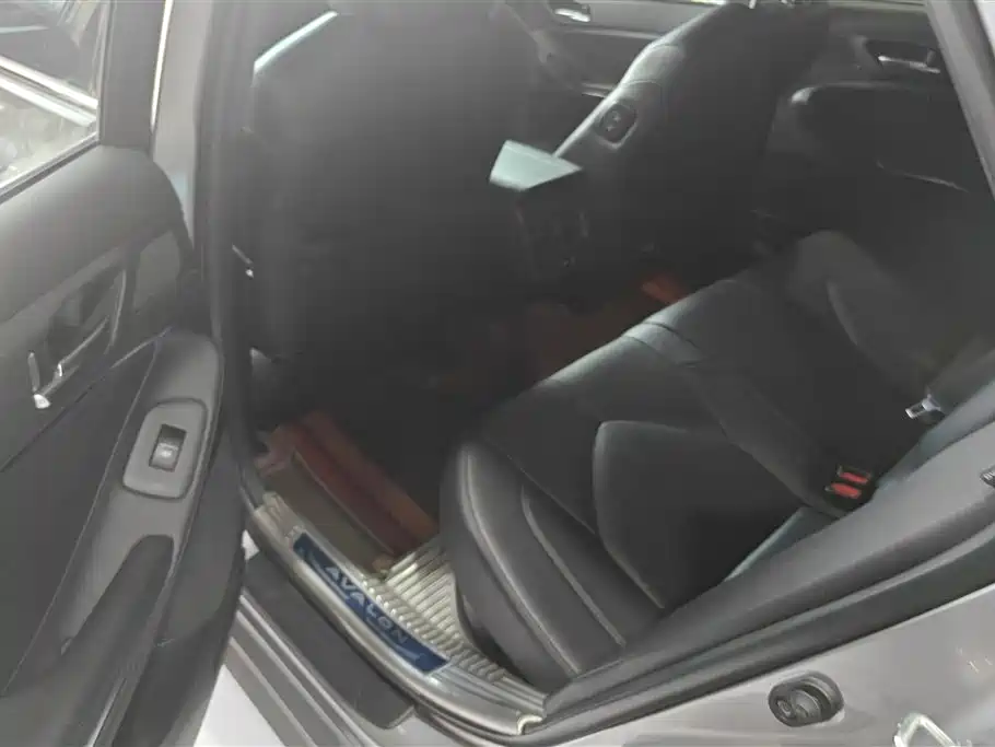 Toyota Avalon 2019 Hybrid 2.5L Luxury Edition China VI фото 11