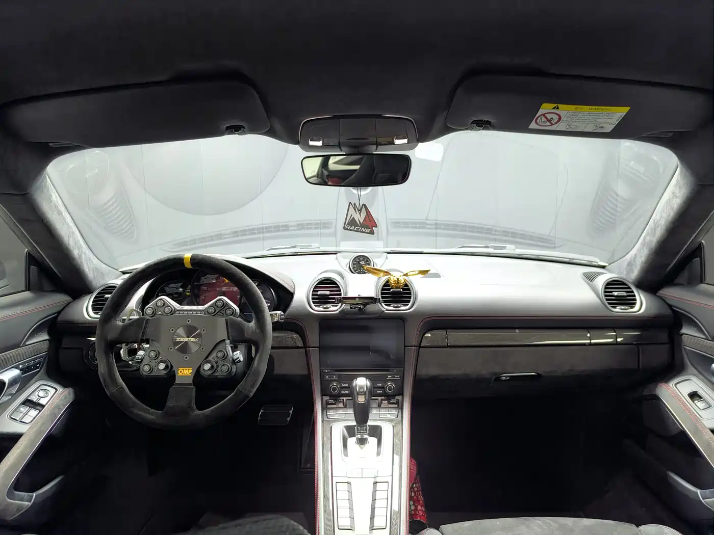 Photo 5 - Porsche 718