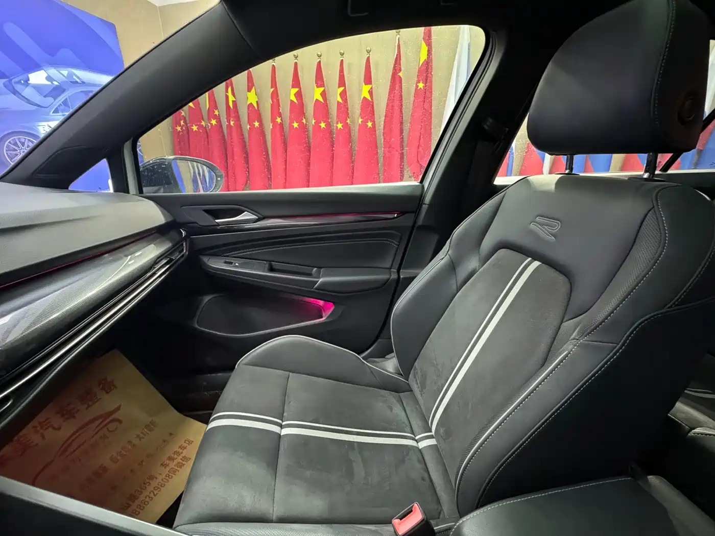 Volkswagen Golf 2021 280TSI DSG R-Line фото 13