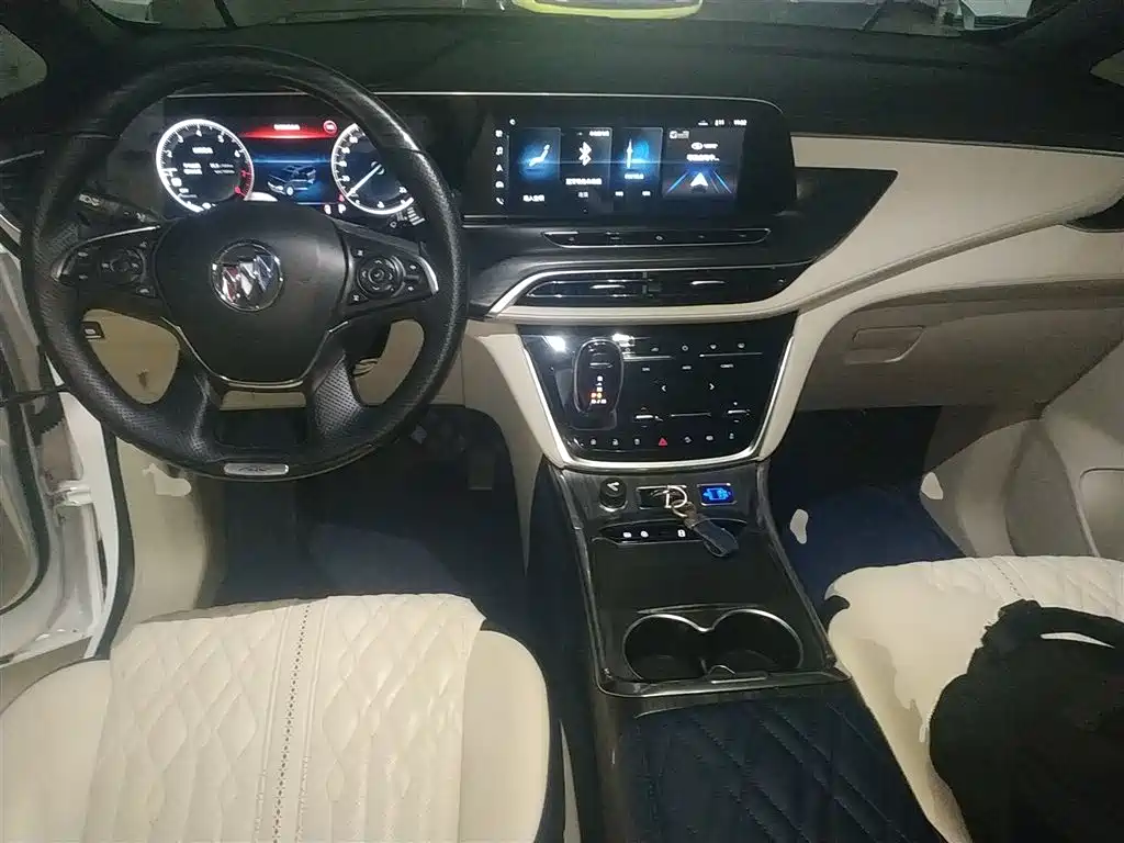 Buick GL8 2021 ES Landlord 653T Comfort фото 10
