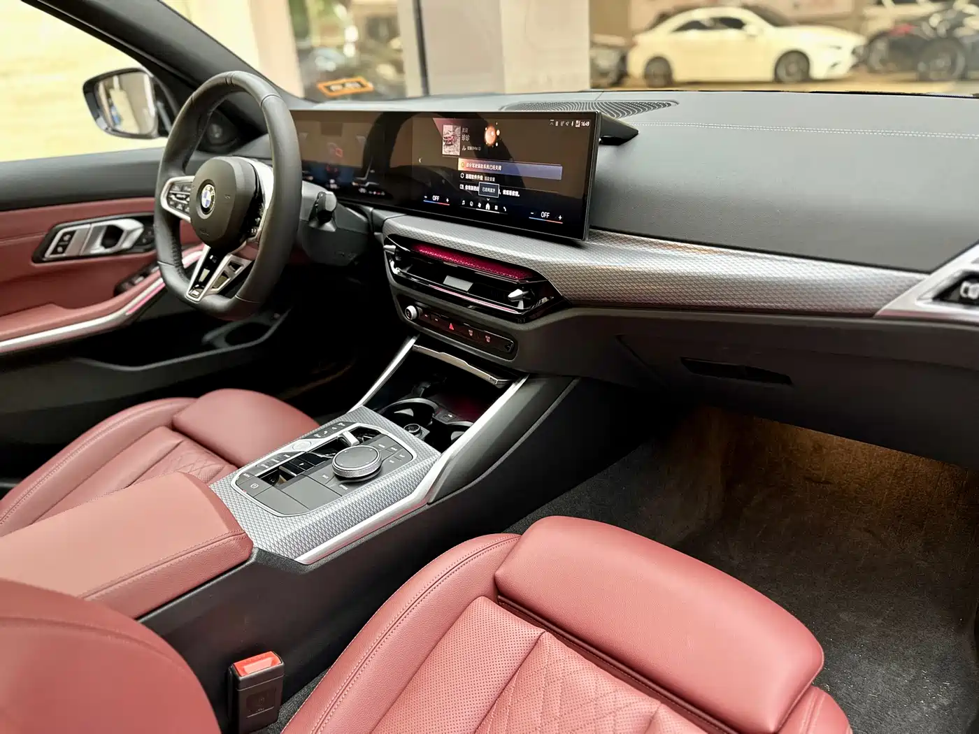 BMW 3 Series 2025 330Li Premium M Sport Night Edition фото 10