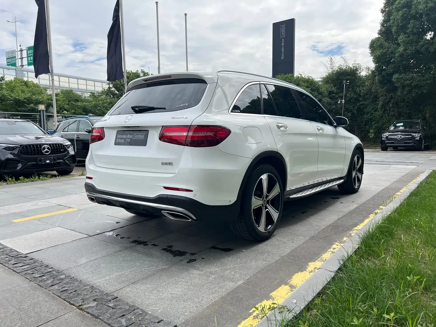 Mercedes-Benz GLC 2019 GLC 300 L 4MATIC Dynamic фото 13
