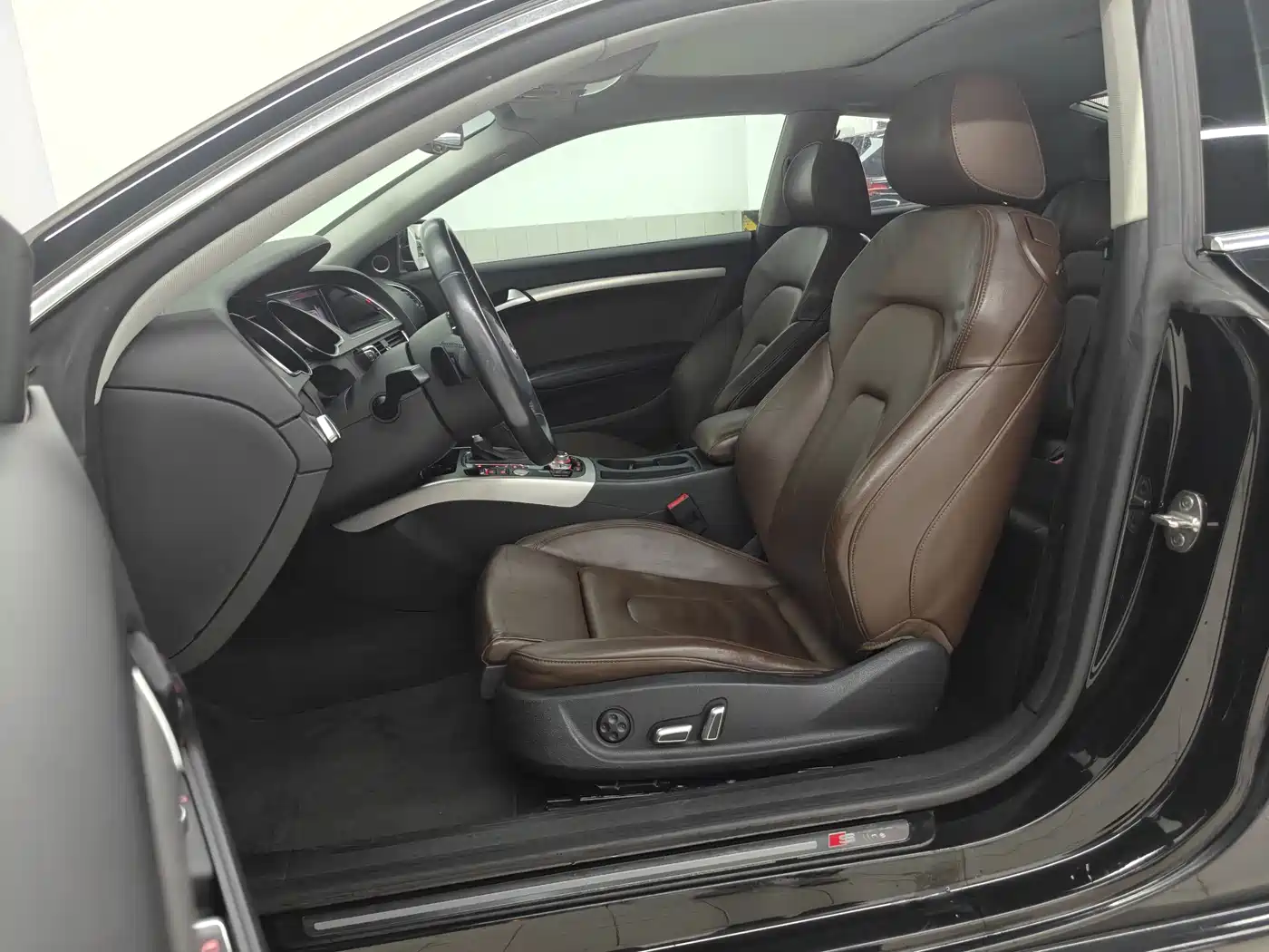 Audi A5 (Import) 2012 3.0TFSI Coupe quattro фото 10