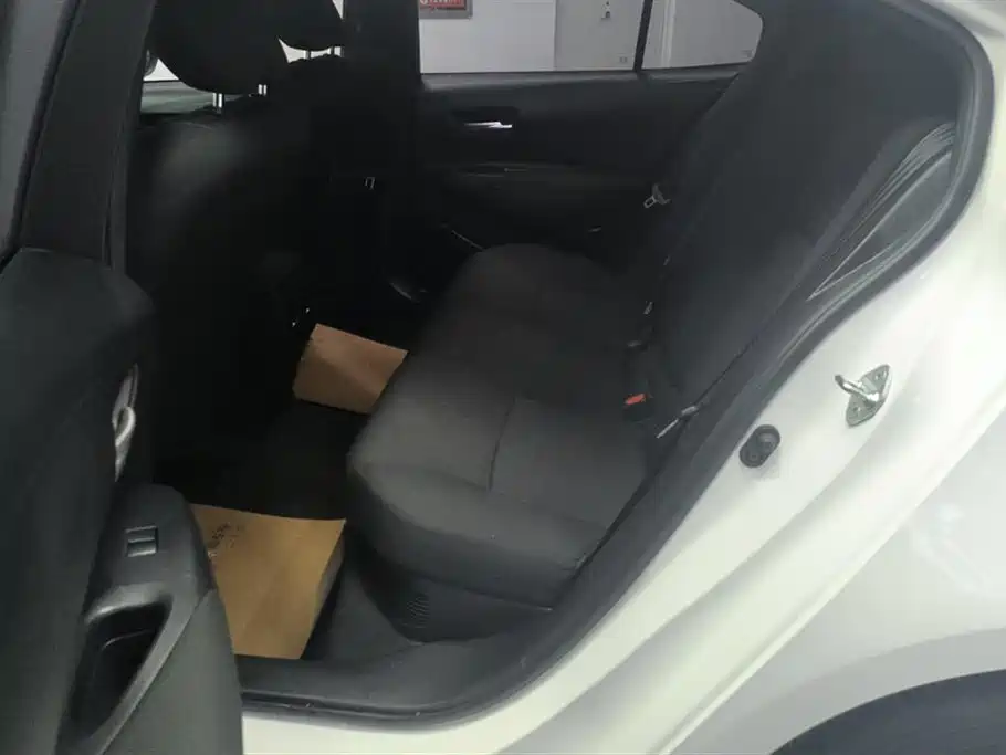 Toyota Corolla 2023 1.8L Smart Hybrid Dual Engine Elite Edition фото 11