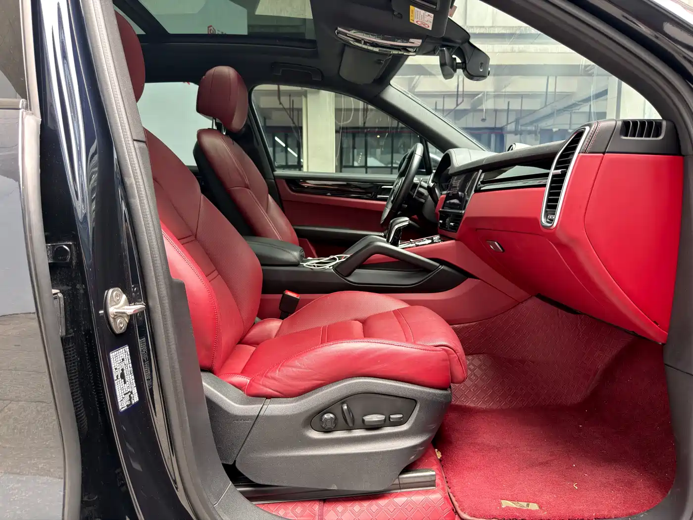 Porsche Cayenne New Energy 2021 Cayenne E-Hybrid 2.0T фото 9