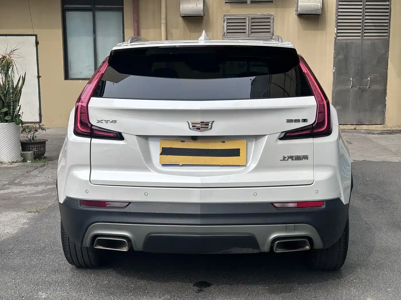 Cadillac XT4 2020 28T FWD Leading Trim фото 3