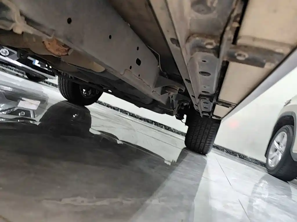 Roewe RX8 2018 2018 30T Internet-connected 2WD Ultimate Edition