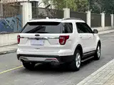 Photo 7 - Ford Explorer (Import)