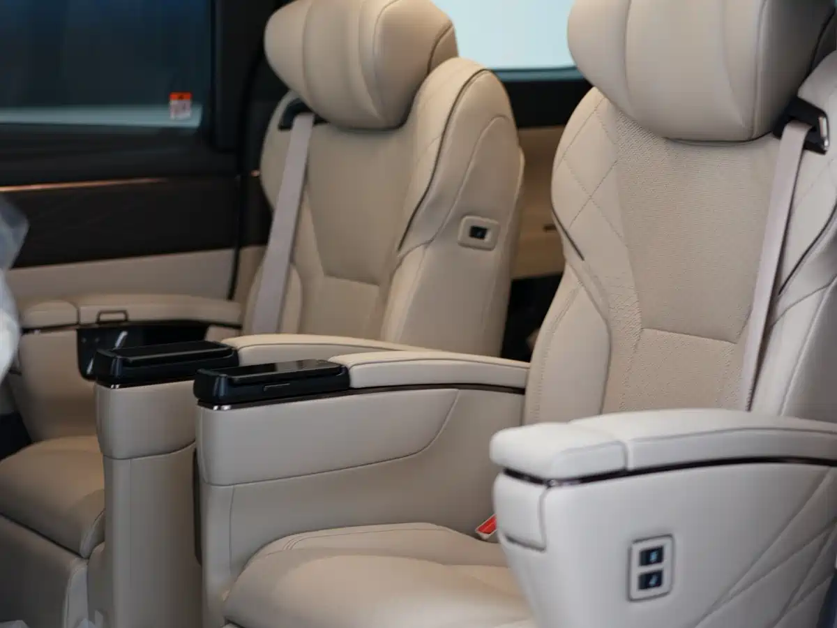 Toyota Alphard 2024 Hybrid 2.5L Prestige Edition фото 6