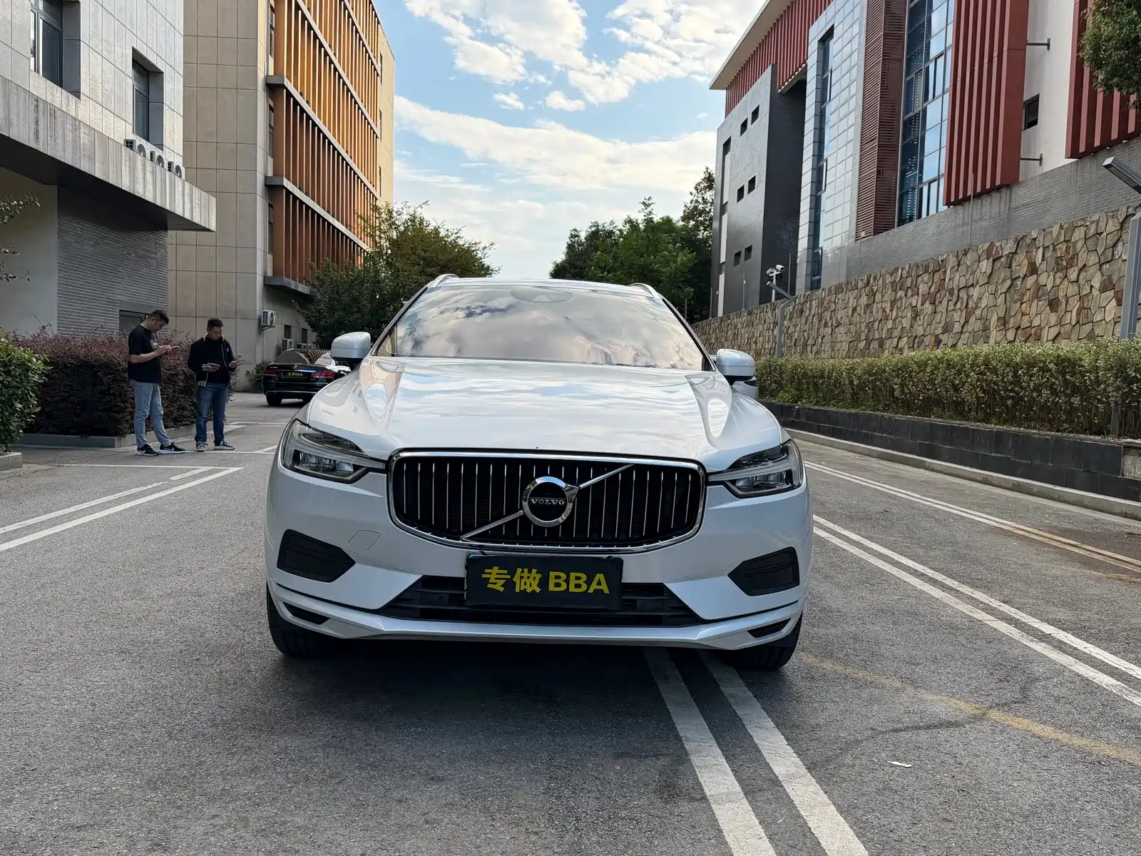 Photo 2 - Volvo XC60
