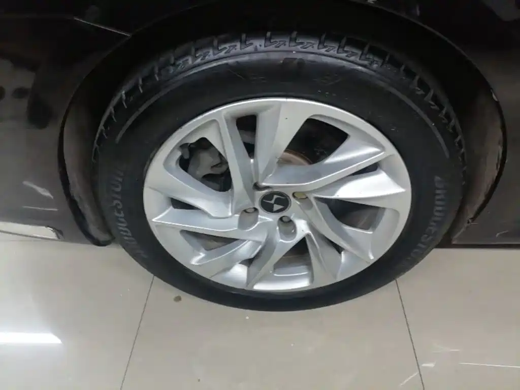 DS 5LS 2018 2016 1.6T Comfort Edition THP160