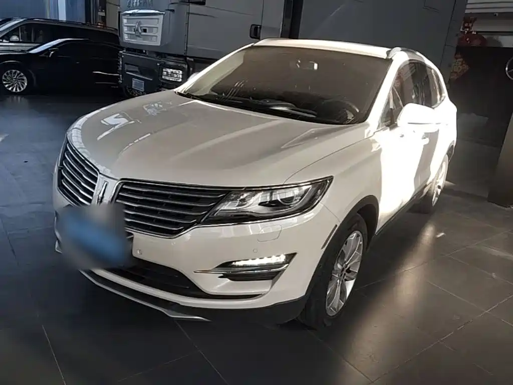 Lincoln MKC 2017 — пригон из Китая