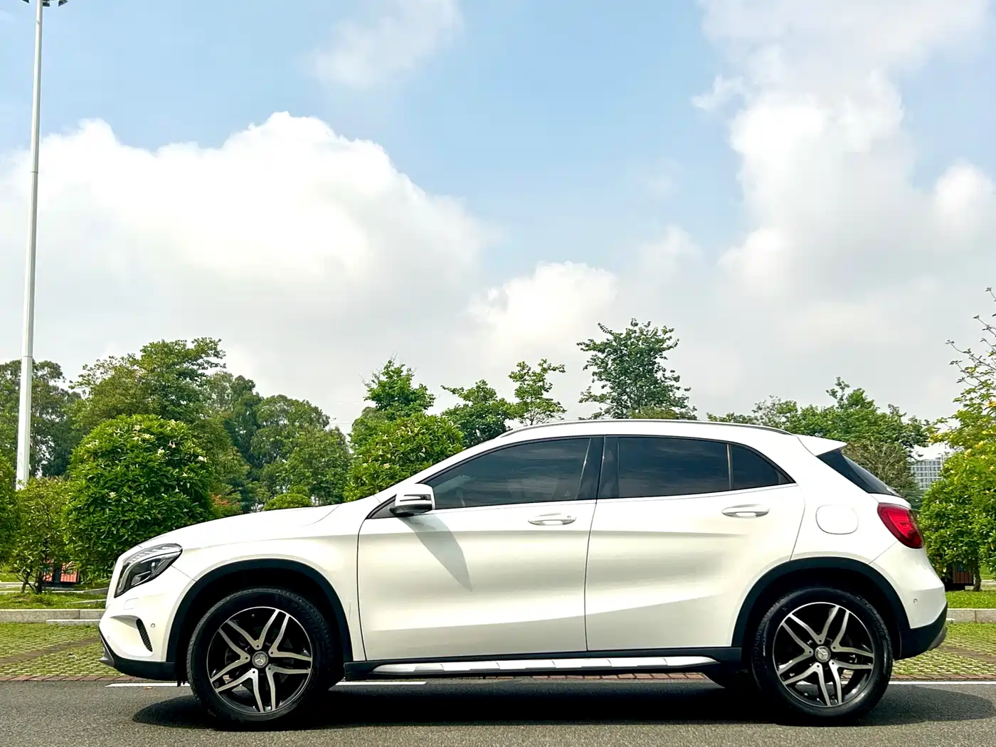 Mercedes-Benz GLA 2016 GLA 220 4MATIC Fashion фото 5