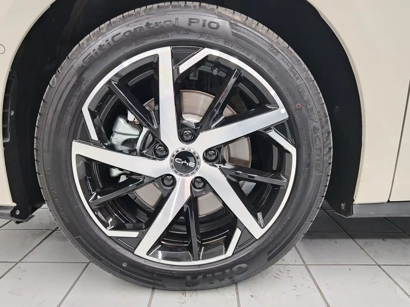 BYD Seal 07 DM-i 2026 DM-i 1.5T 230km Flagship фото 17