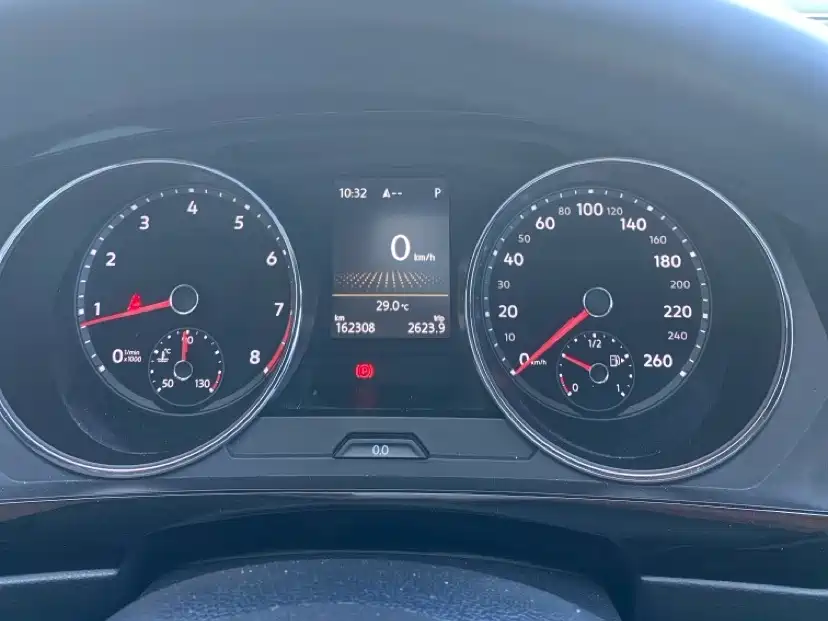 Volkswagen Tiguan L 2019 330TSI Automatic 2WD Panorama Comfort Edition China VI фото 12