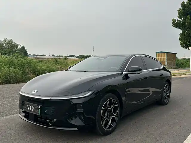 Changan Qiyuan Changan Qiyuan A07 2025 Ultra Long Blue Whale BEVt730 Luxury