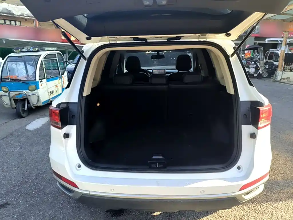Zotye T500 2020 2018 1.5T Automatic Smart Connected Premium