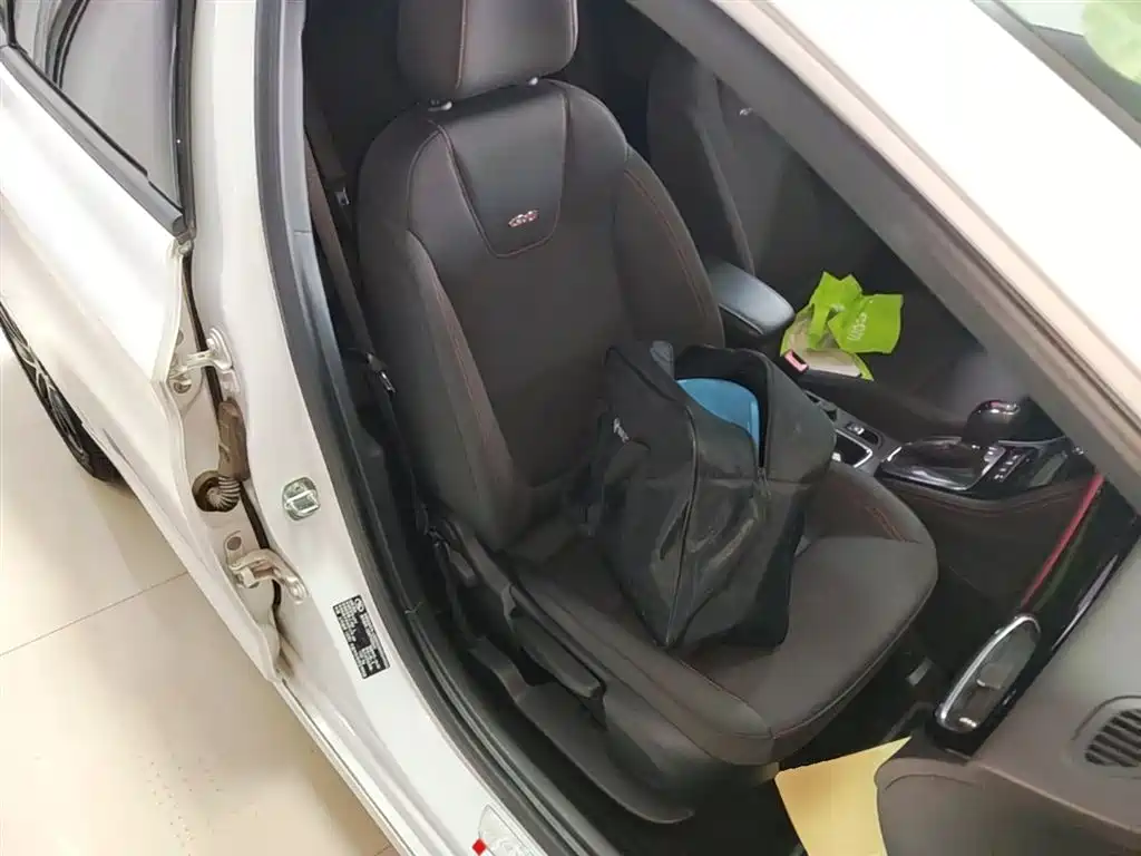 Buick Verano 2016 Hatchback GS 20T DCT Luxury Sport фото 25
