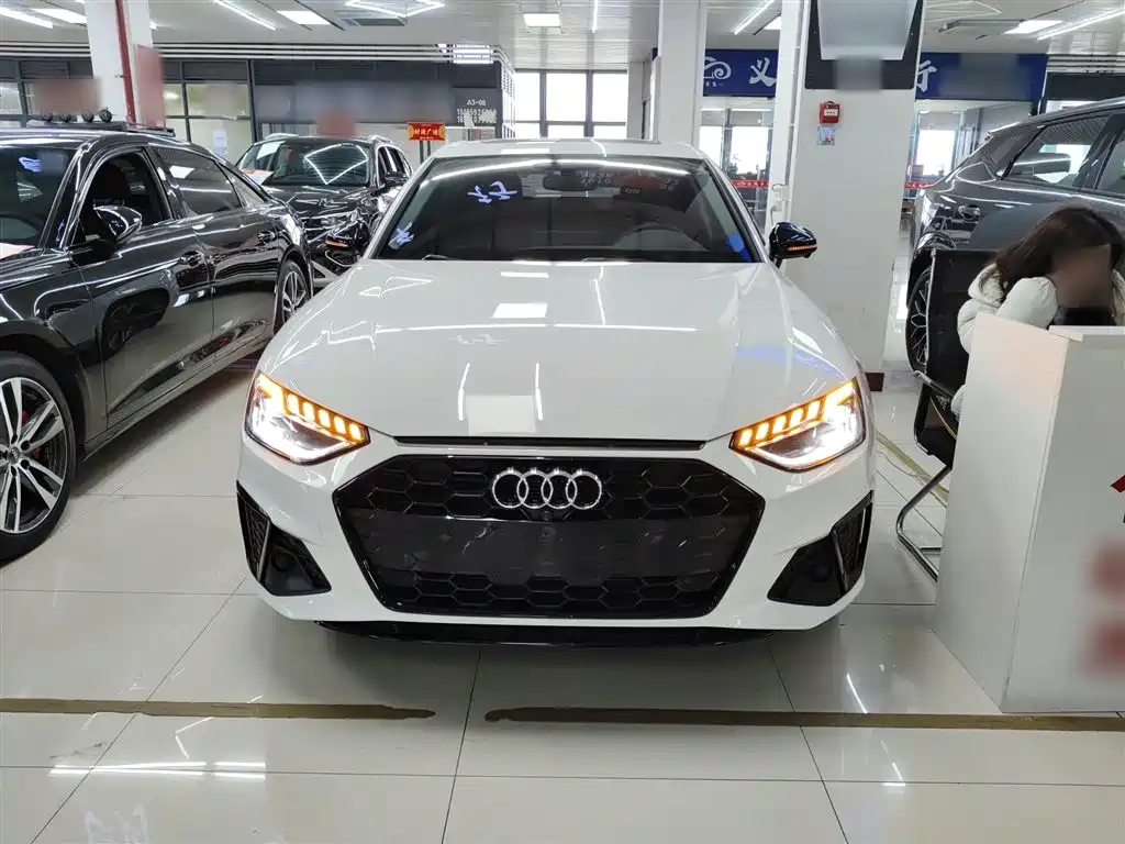 Audi A4L 2022 40 TFSI Luxury Dynamic фото 3