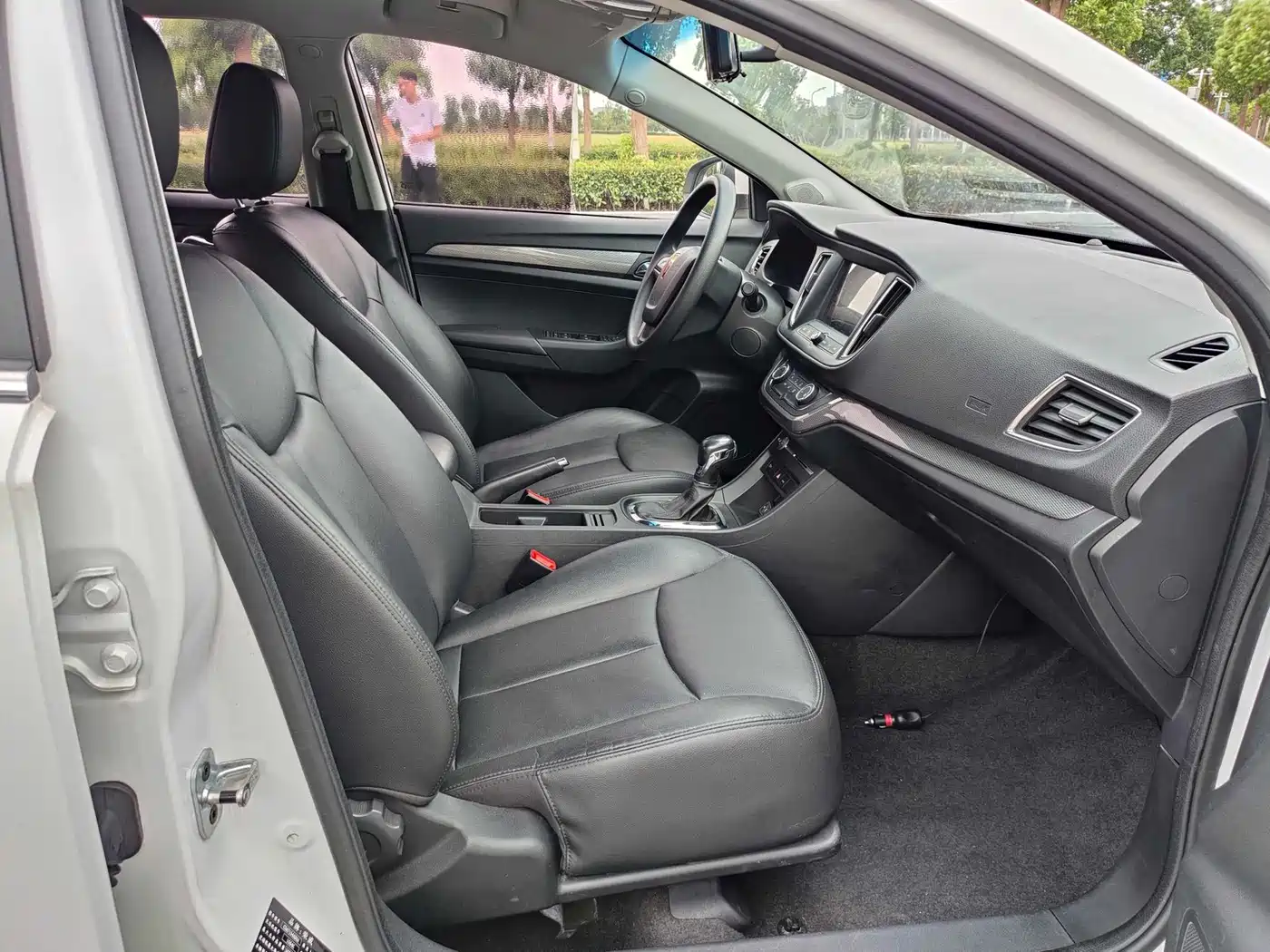 Roewe 360 2017 2017 1.5L Auto Luxury Edition