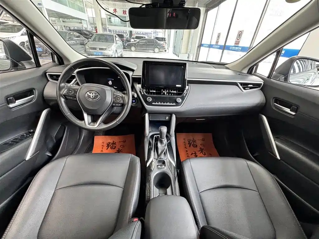 Toyota Corolla Cross 2022 2.0L Flagship Edition фото 7