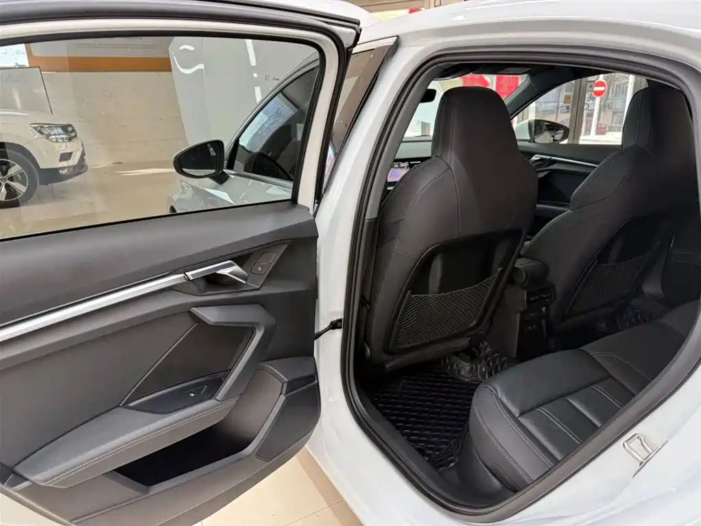 Audi A3 2022 A3L Limousine 35 TFSI Luxury Elegance фото 17