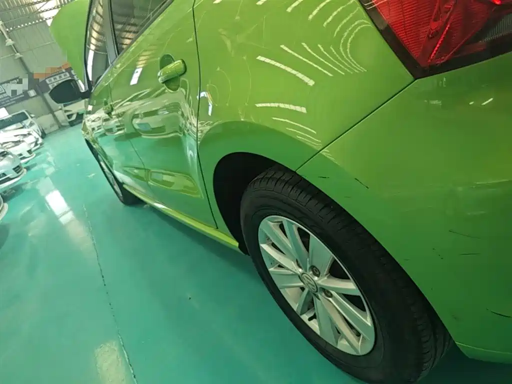 Volkswagen Polo 2016 1.4L Automatic Trend фото 22