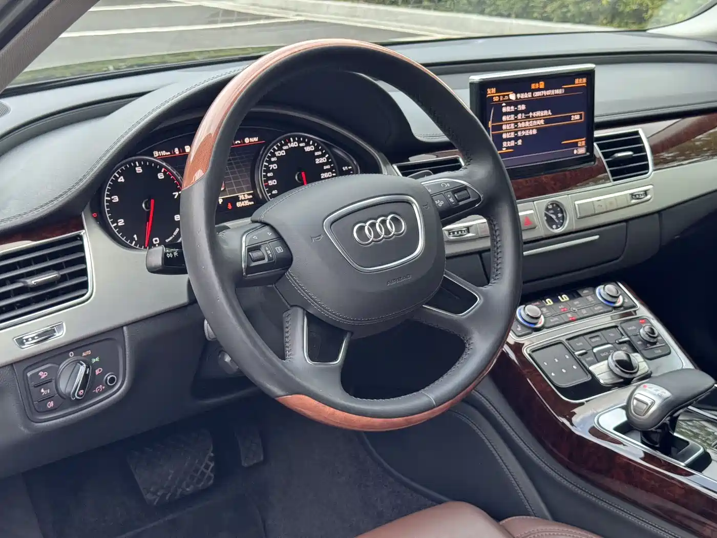 Audi A8 2013 A8L 55 TFSI quattro Luxury фото 10