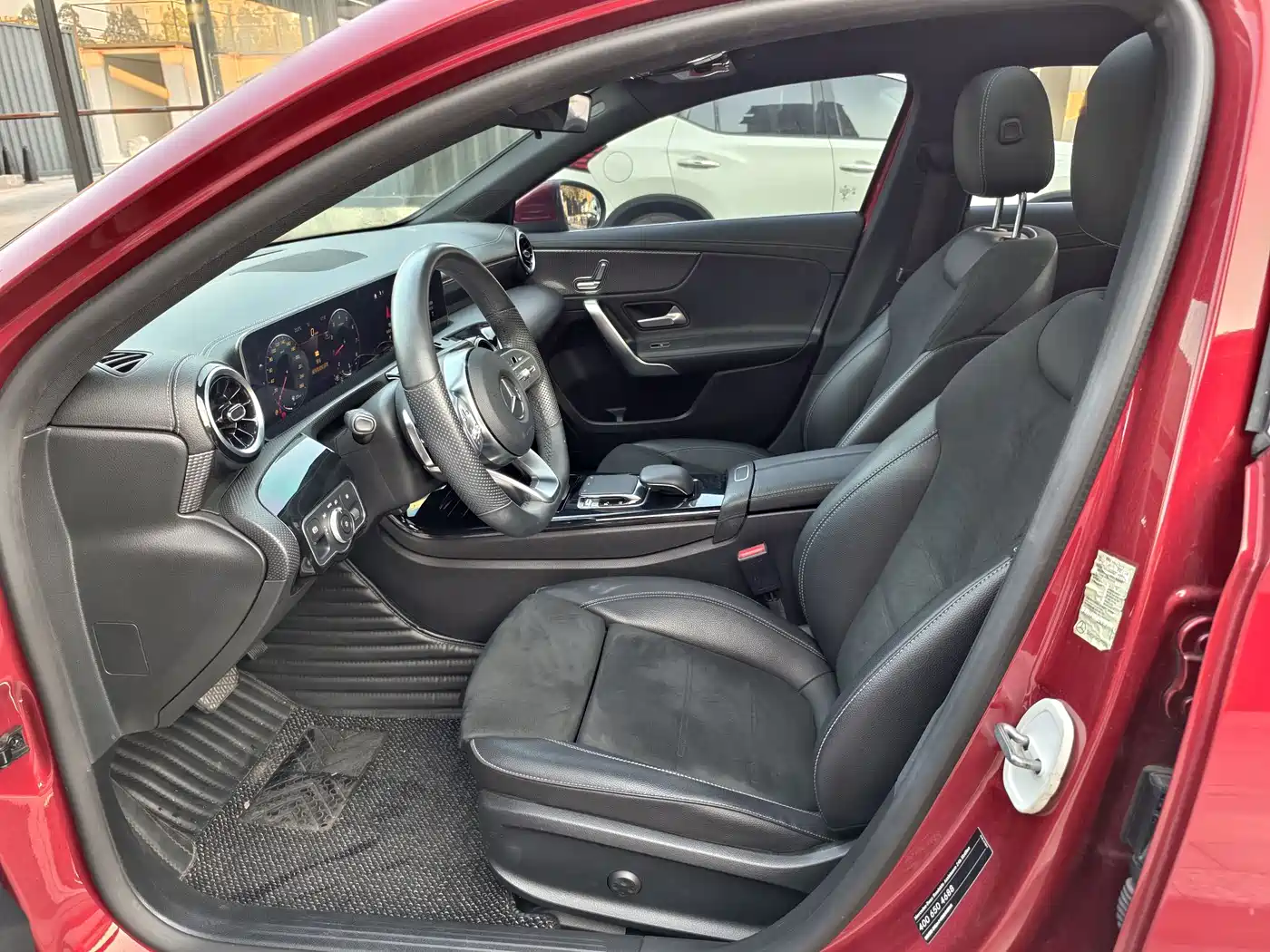 Mercedes-Benz A-Class 2019 A 200 L Sport Sedan фото 3
