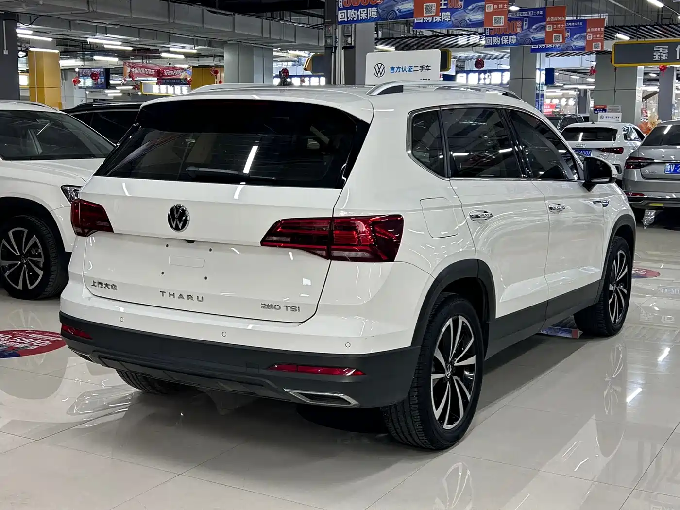 Volkswagen Tharu 2022 280TSI FWD Luxury Edition фото 4