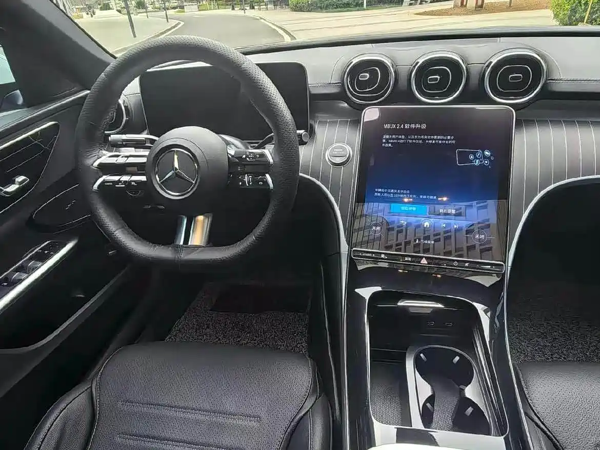 Mercedes-Benz C-Class 2023 Facelift C 200 L Sport Edition фото 5