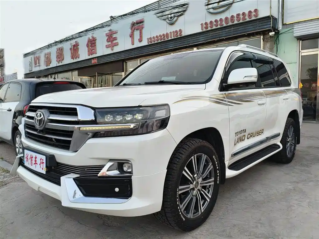 Toyota Land Cruiser (Import)