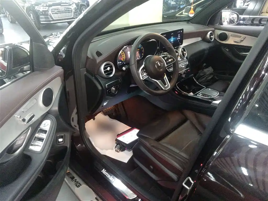 Mercedes-Benz GLC 2022 Facelift GLC 260 L 4MATIC Dynamic фото 12