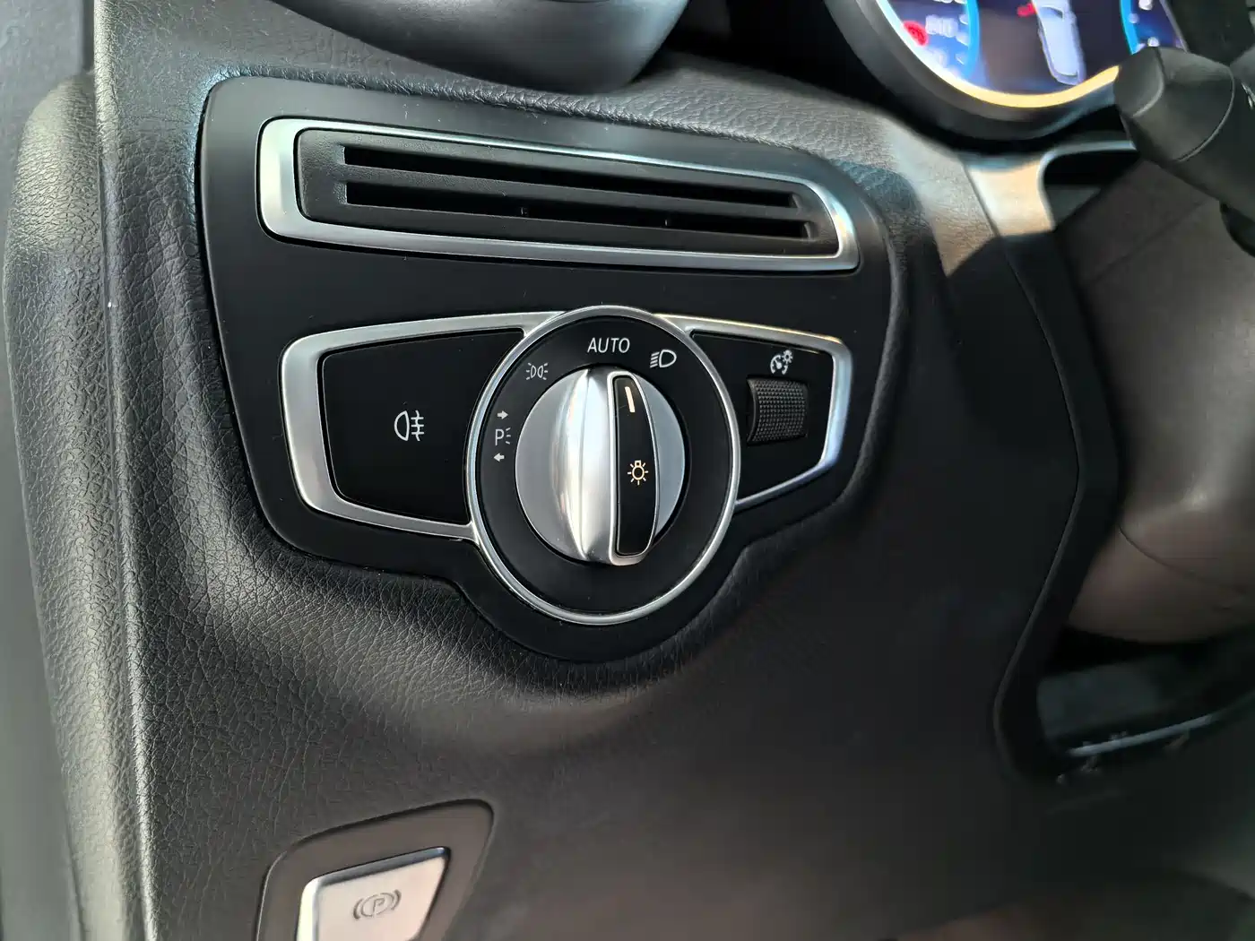 Mercedes-Benz GLC 2021 GLC 260 L 4MATIC Luxury фото 10
