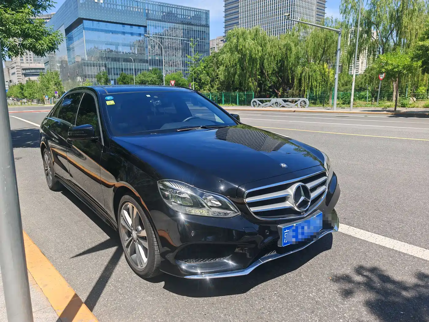 Mercedes-Benz E-Class 2015 Facelift E 260 L Sport фото 3