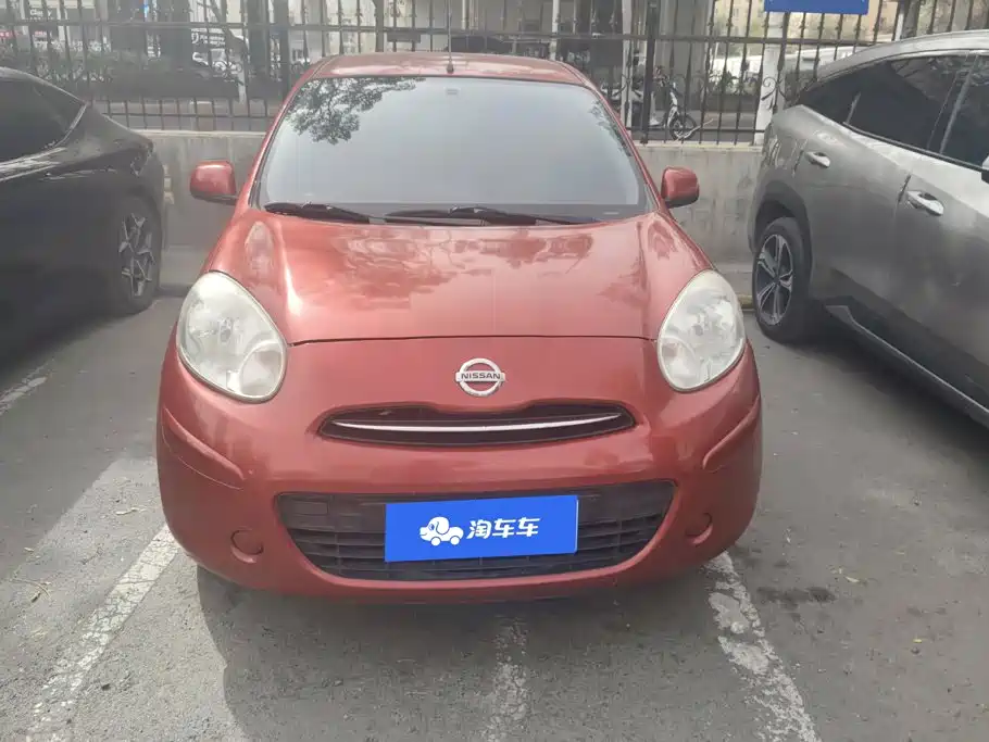 Nissan March 2015 2010 1.5L Automatic Easy Shine Edition