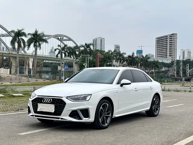 AUDI A4L 2023