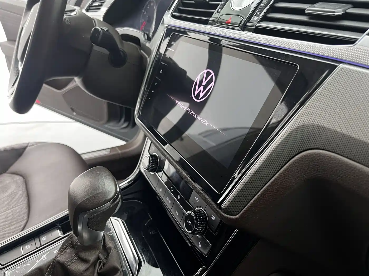 Volkswagen Phideon 2021 380TSI Luxury Edition фото 8