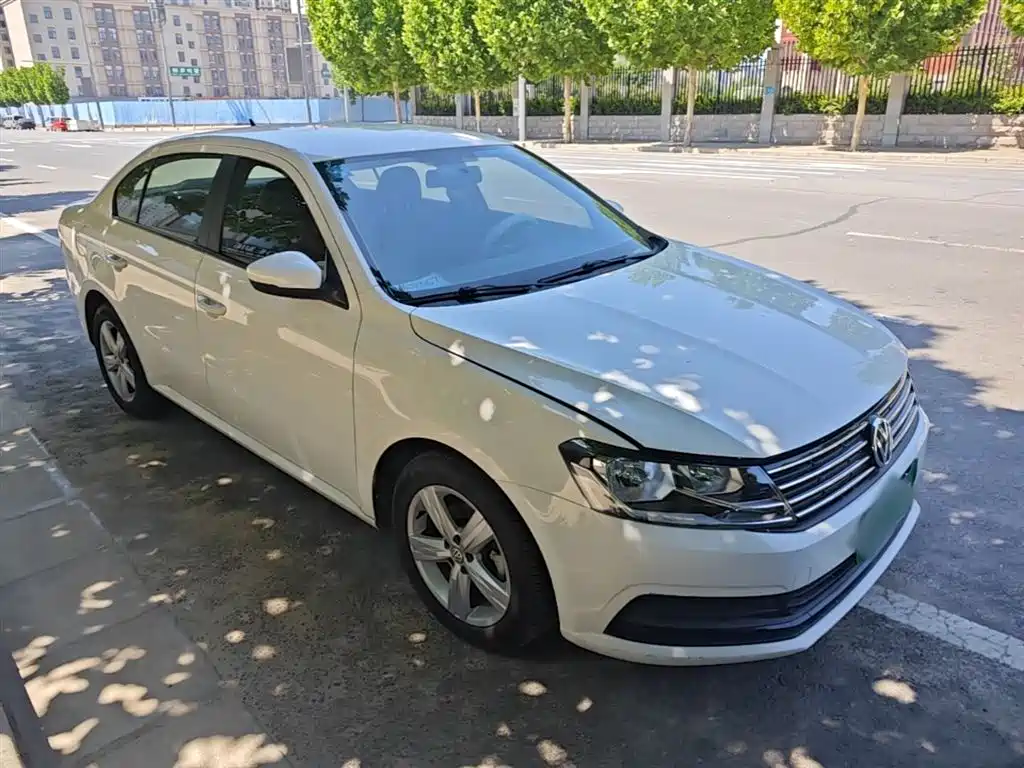 Volkswagen Lavida 2018 Classic 1.5L Automatic Trend China VI фото 4