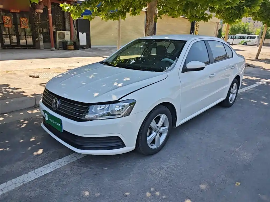 Volkswagen Lavida 2018 Classic 1.5L Automatic Trend China VI фото 2