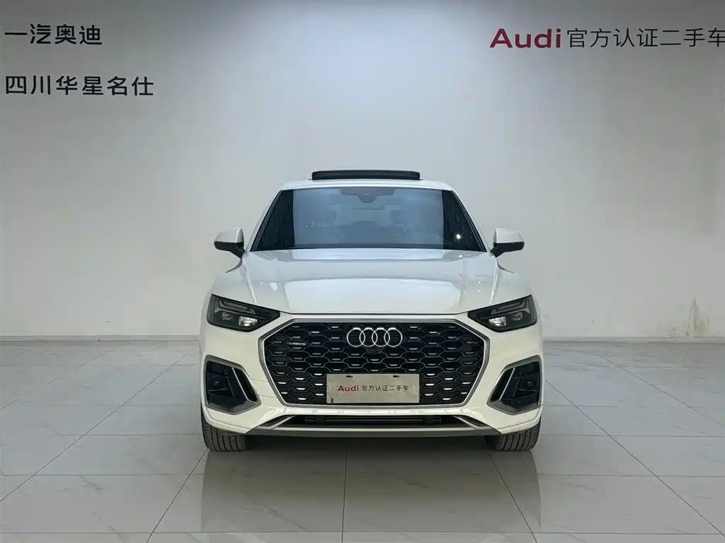 Audi Q5L Sportback 2022 40 TFSI Luxury фото 2