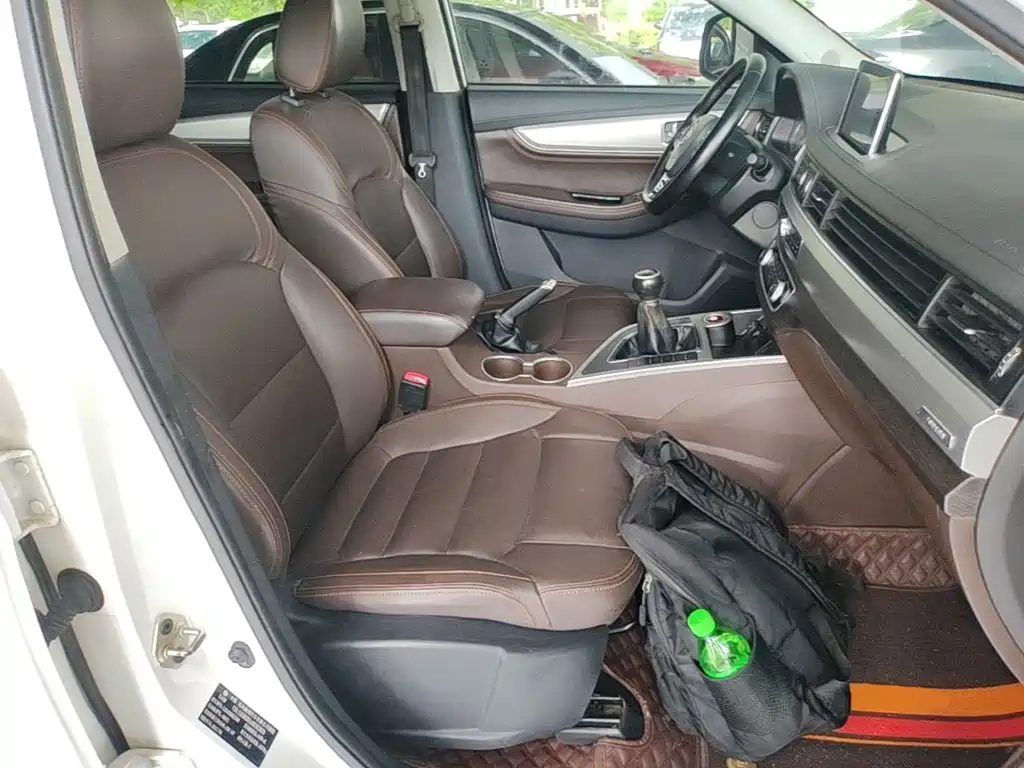 Dongfeng Fengxing Jingyi X5 2017 2017 Power Enjoy Series 1.5T Manual Exclusive