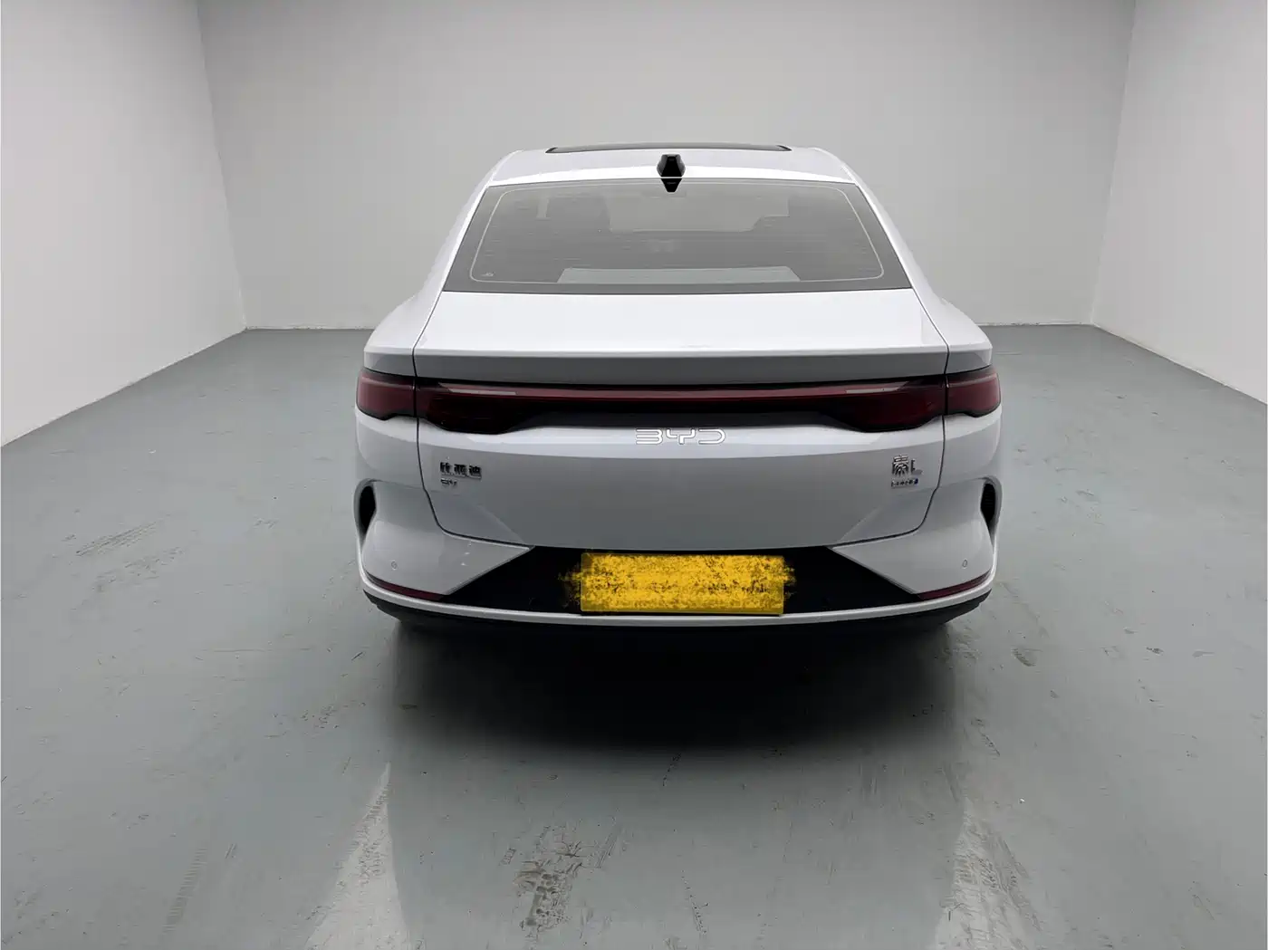 BYD Qin L 2025 EV 470KM Leading Edition фото 5