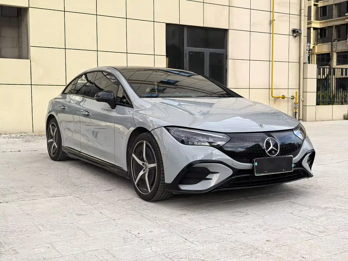 Mercedes-Benz EQE 2022 350 Pioneer Special Edition фото 3
