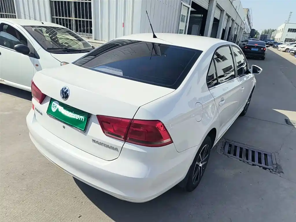 Volkswagen Santana 2015 1.4L Manual Trend Edition фото 7