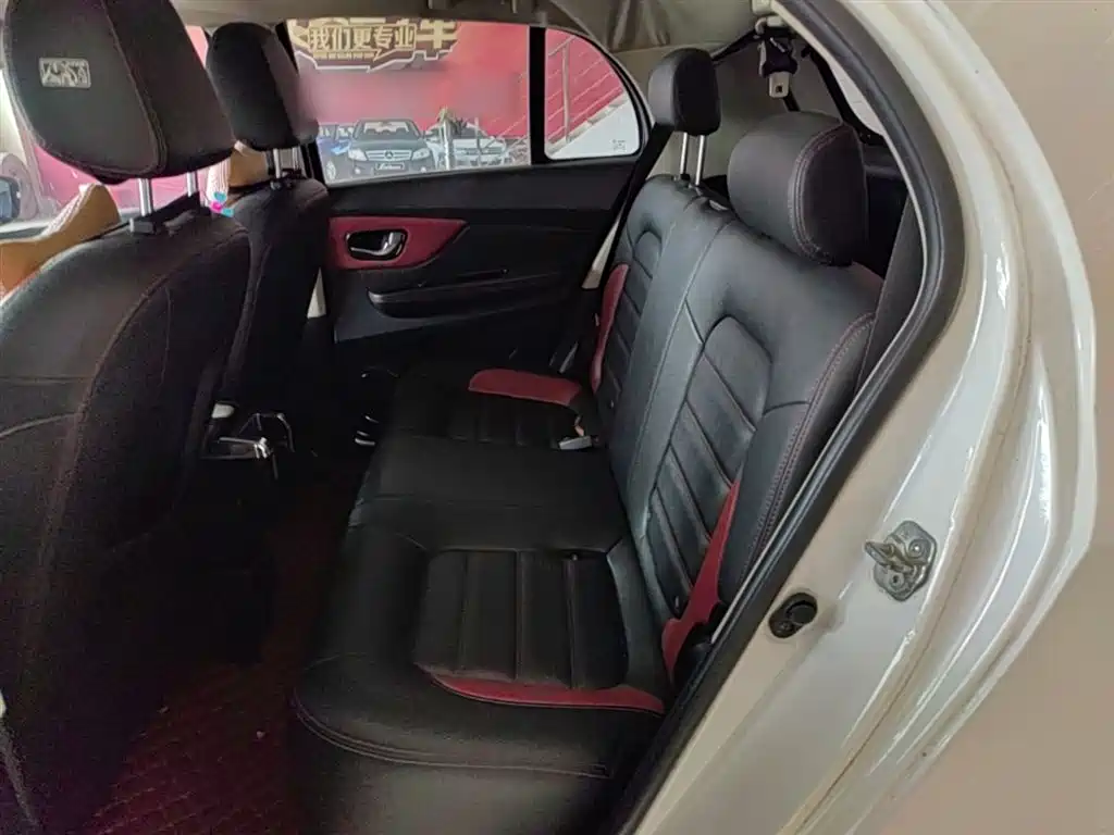 Haval H1 2015 1.5L AMT Luxury фото 17