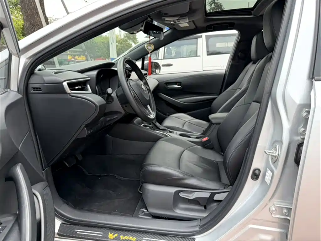 Toyota Levin 2021 185T CVT Luxury Edition фото 8